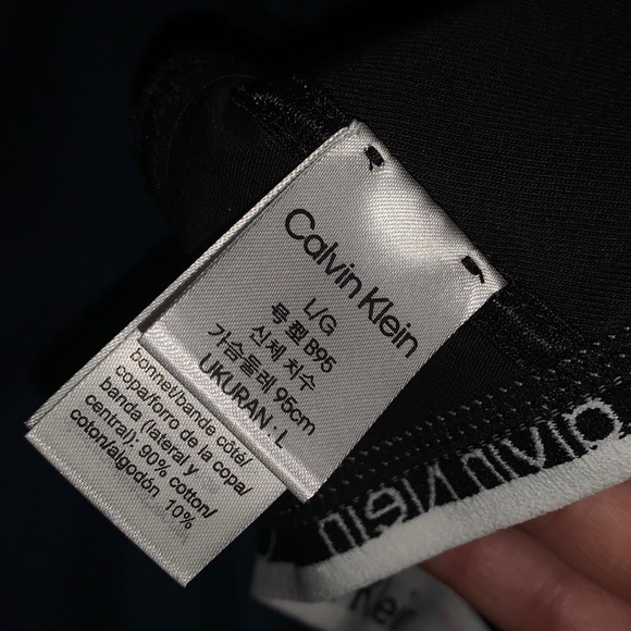 Two Calvin Klein bralettes that are unworn - Picture 5 of 5